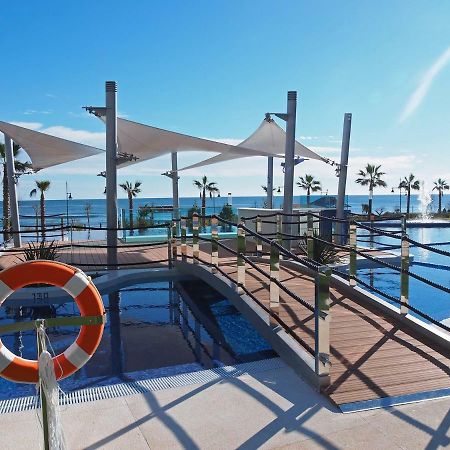 Sea Senses Apartment Торевиеха Екстериор снимка